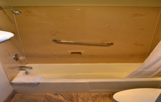 Valley Inn San Jose - bath tub